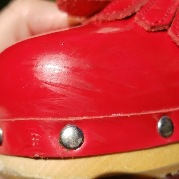 Ugg Kiltie Red Patent Leather Clogs Mules 4 - Picture 14 of 16